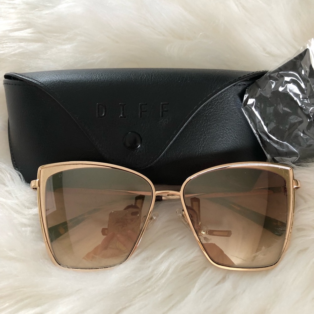 Brand new DIFF Becky sunglasses😎